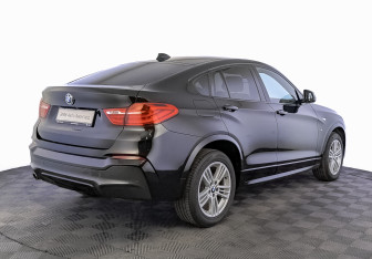 Подержанный автомобиль BMW X4 2017 года (5 фото)