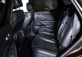 Подержанный автомобиль Hyundai Santa Fe 2016 года (11 фото)