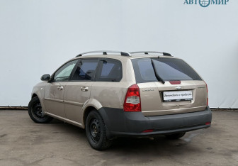 Подержанный автомобиль Chevrolet Lacetti Wagon 2007 года (7 фото)