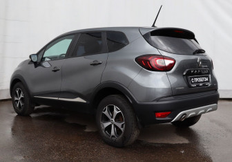 Подержанный автомобиль Renault Kaptur 2020 года (6 фото)