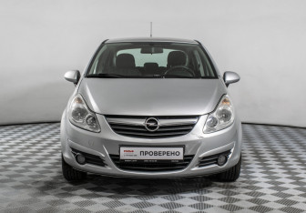 Подержанный автомобиль Opel Corsa 2008 года (2 фото)
