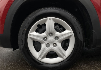 Подержанный автомобиль Kia Seltos 2022 года (9 фото)