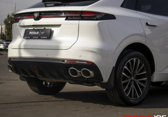 Подержанный автомобиль Changan UNI-K 2023 года (32 фото)