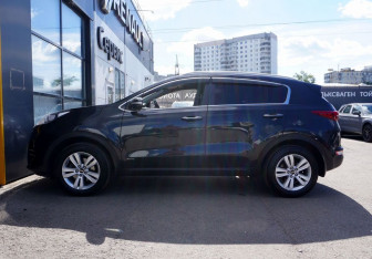 Подержанный автомобиль Kia Sportage 2017 года (8 фото)