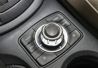 Подержанный автомобиль Mazda CX-5 2013 года (23 фото)