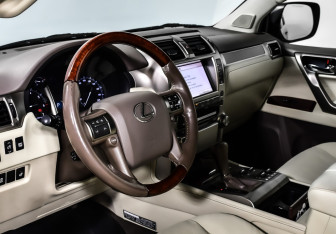 Подержанный автомобиль Lexus GX 2011 года (12 фото)