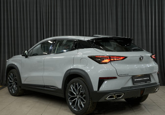 Подержанный автомобиль Changan UNI-T 2024 года (7 фото)