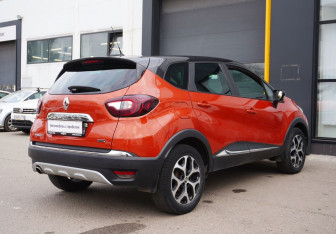 Подержанный автомобиль Renault Kaptur 2017 года (5 фото)