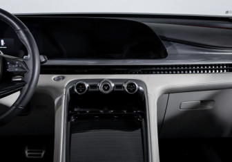 Подержанный автомобиль Exeed RX 2023 года (13 фото)