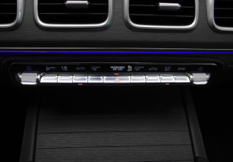 Подержанный автомобиль Mercedes-Benz GLE 2020 года (22 фото)