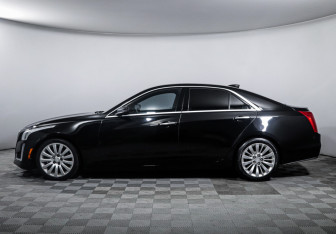 Подержанный автомобиль Cadillac CTS Sedan 2018 года (8 фото)