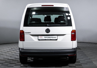 Подержанный автомобиль Volkswagen Caddy Compactvan 2016 года (6 фото)