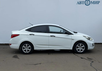 Подержанный автомобиль Hyundai Solaris Sedan 2013 года (4 фото)