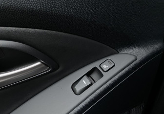 Подержанный автомобиль Hyundai ix35 2013 года (20 фото)