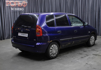 Подержанный автомобиль Mitsubishi Space Star Compactvan 2004 года (5 фото)