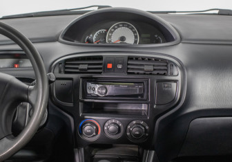 Подержанный автомобиль Hyundai Matrix 2008 года (14 фото)