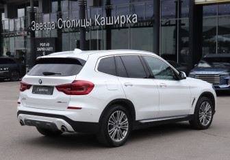 Подержанный автомобиль BMW X3 2020 года (5 фото)