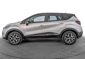 Подержанный автомобиль Renault Kaptur 2017 года (8 фото)