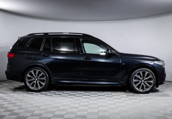 Подержанный автомобиль BMW X7 2019 года (4 фото)