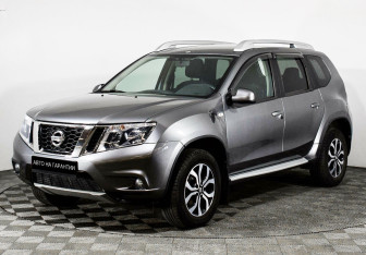 Подержанный автомобиль Nissan Terrano 2017 года (1 фото)