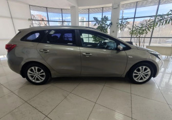 Подержанный автомобиль Kia Ceed Wagon 2015 года (4 фото)