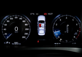 Подержанный автомобиль Volvo S90 2020 года (11 фото)