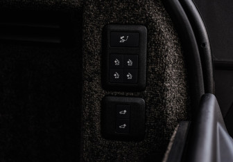 Подержанный автомобиль Land Rover Range Rover 2019 года (20 фото)