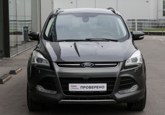 Подержанный автомобиль Ford Kuga 2015 года (2 фото)