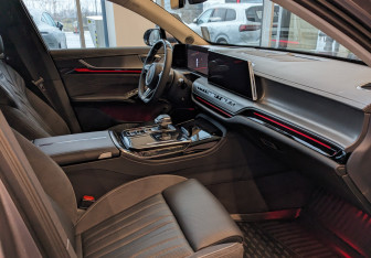 Новый Hongqi H9 2024 (9 фото)