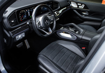 Подержанный автомобиль Mercedes-Benz GLE 2022 года (12 фото)