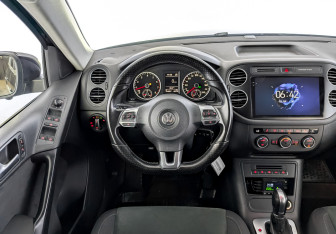 Подержанный автомобиль Volkswagen Tiguan 2016 года (21 фото)