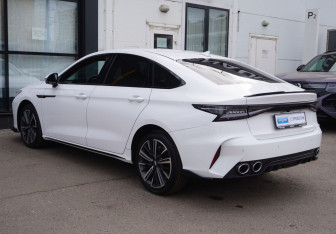 Подержанный автомобиль Chery Arrizo 8 2023 года (7 фото)