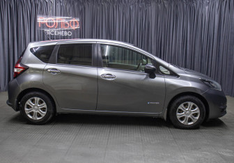 Подержанный автомобиль Nissan Note 2019 года (4 фото)