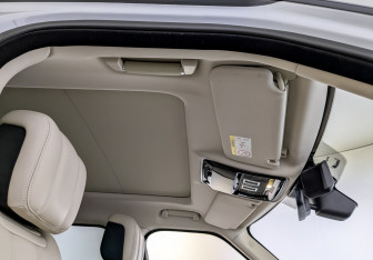 Подержанный автомобиль Land Rover Range Rover 2021 года (23 фото)