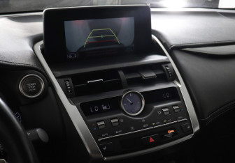 Подержанный автомобиль Lexus NX 2019 года (15 фото)