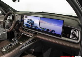 Подержанный автомобиль Geely Monjaro 2025 года (7 фото)