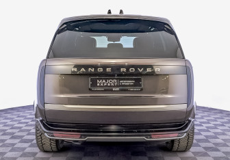 Подержанный автомобиль Land Rover Range Rover 2023 года (6 фото)