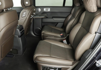 Подержанный автомобиль LiXiang L9 2024 года (10 фото)