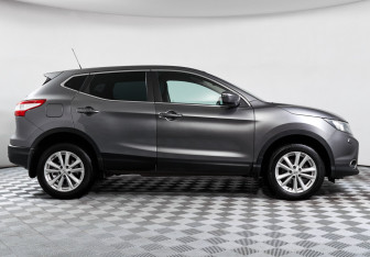 Подержанный автомобиль Nissan Qashqai 2014 года (4 фото)