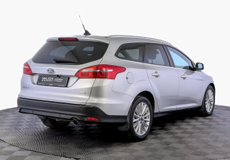 Подержанный автомобиль Ford Focus Wagon 2018 года (5 фото)