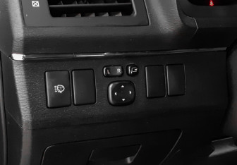 Подержанный автомобиль Toyota Avensis Sedan 2011 года (14 фото)