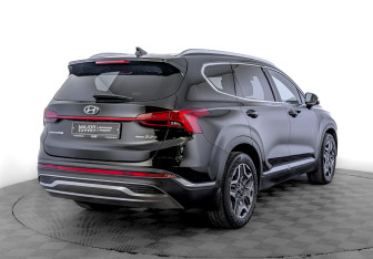 Подержанный автомобиль Hyundai Santa Fe 2022 года (5 фото)