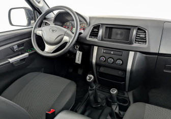 Подержанный автомобиль УАЗ Pickup 2024 года (26 фото)