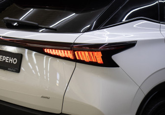 Подержанный автомобиль Omoda C5 2023 года (24 фото)