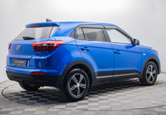 Подержанный автомобиль Hyundai Creta 2018 года (5 фото)