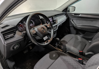 Подержанный автомобиль Skoda Rapid Liftback 2021 года (15 фото)