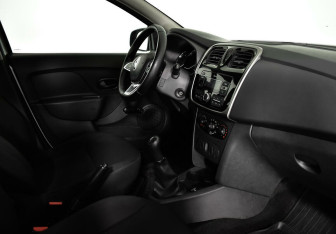 Подержанный автомобиль Renault Logan Sedan 2020 года (7 фото)