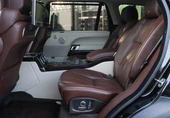 Подержанный автомобиль Land Rover Range Rover 2016 года (10 фото)