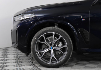 Новый BMW X5 2025 (8 фото)