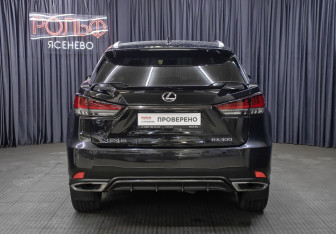 Подержанный автомобиль Lexus RX 2020 года (6 фото)